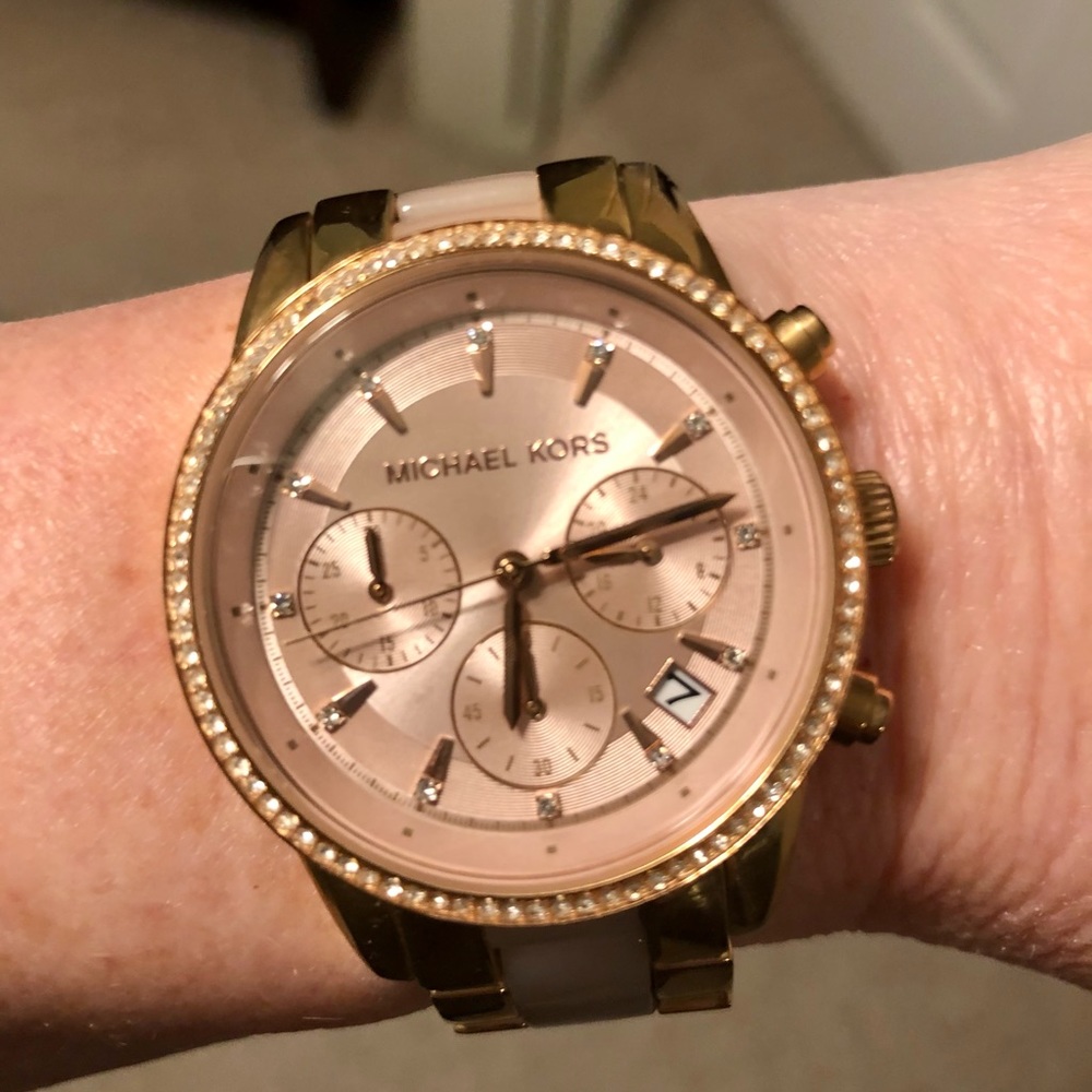 Michael Kors Ladies Watch - Picture 5 of 12